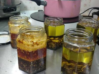松菌油的制作方法