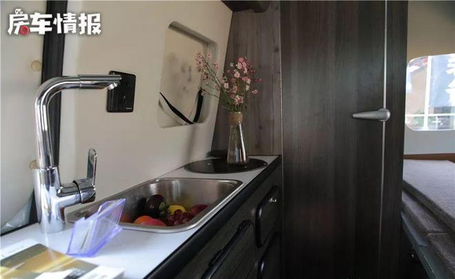 洗菜盆下橱柜有味怎么回事