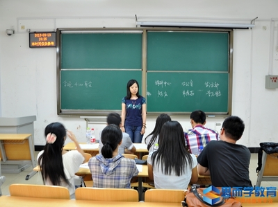 大学怎么进入学生会