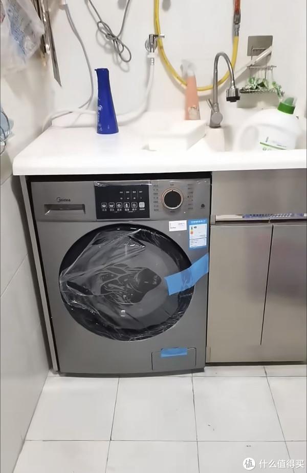 滚筒洗衣机费水吗