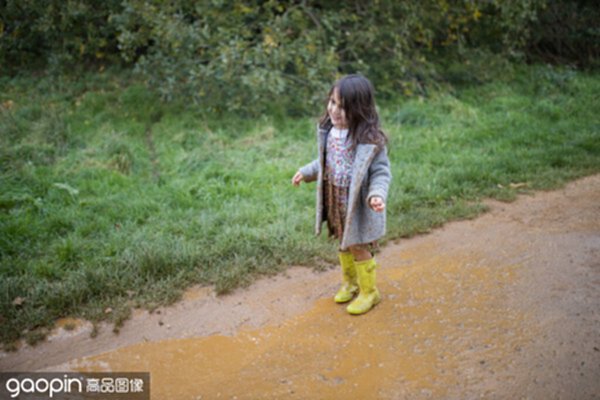 Muddy puddle的翻译