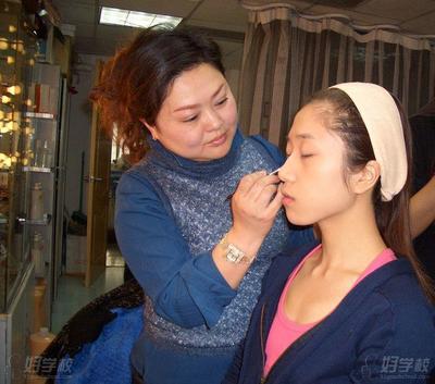 影视剧组化妆学校