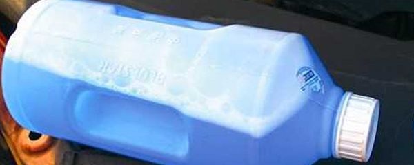 玻璃水选蓝星还是龟牌