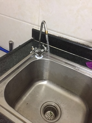 净水器的橱柜有味