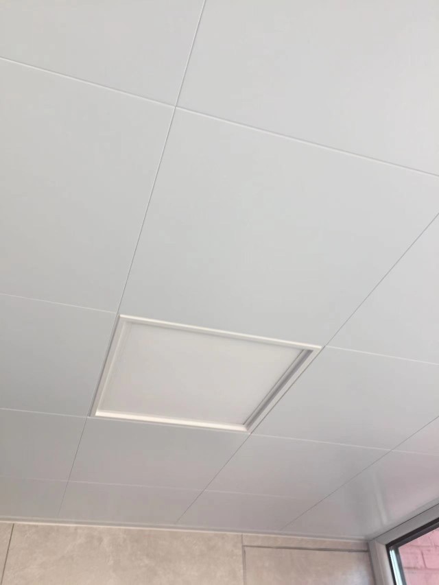 厨房用冷白还是暖白