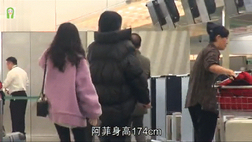 12岁的女孩出国留学到日本