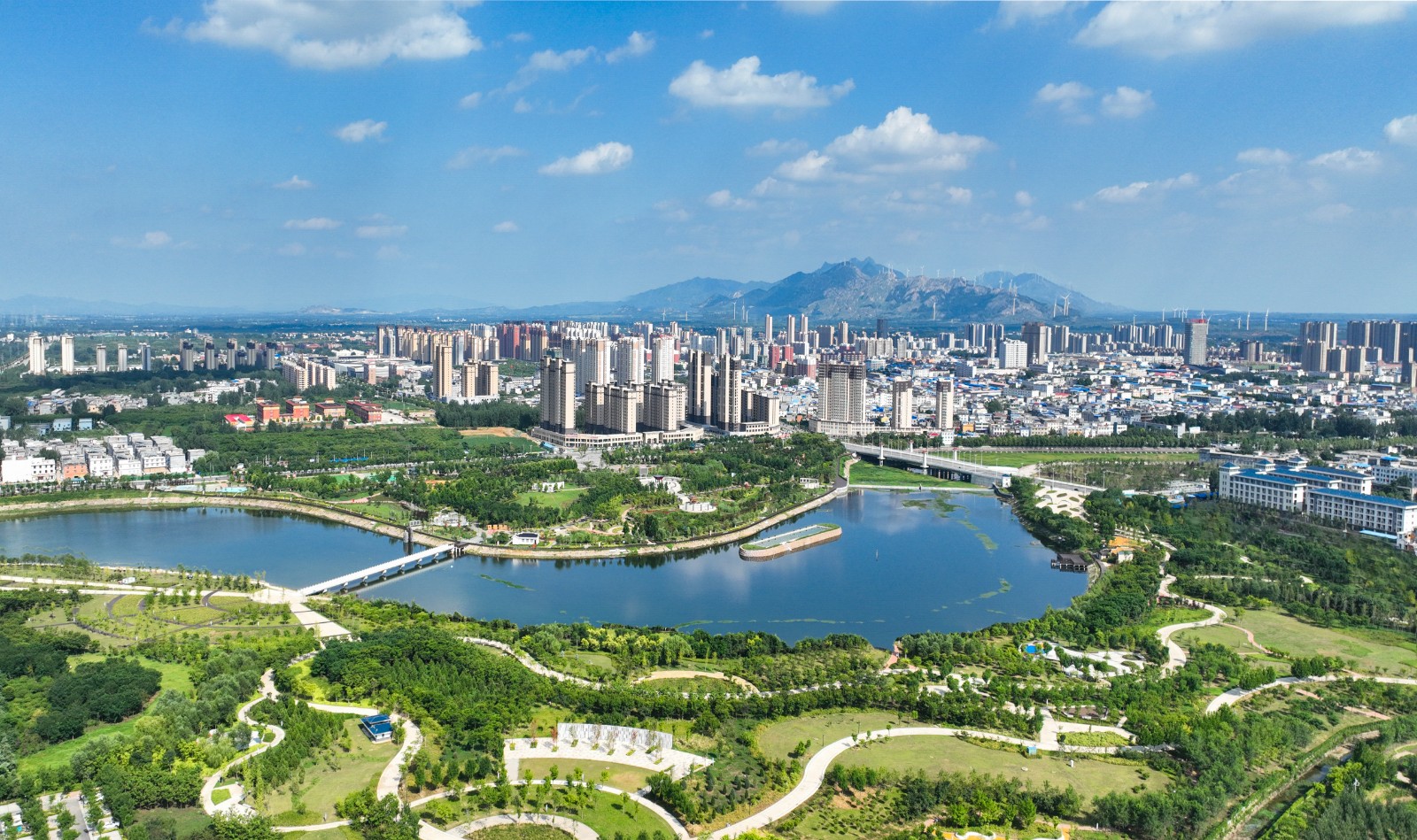 优德平台娱乐注册驱动的鸿蒙版易捷加油App界面截图