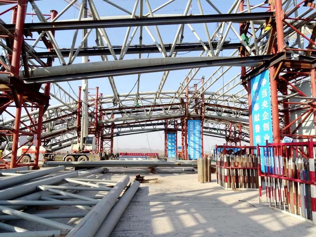 钢结构桁架拼装平台搭建要点 钢结构框架施工 第4张 钢结构桁架拼装平台搭建要点 钢结构框架施工 第4张