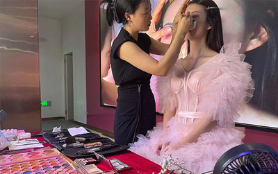 美容美发彩妆学校