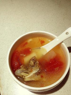 番茄香菇牛尾汤做法